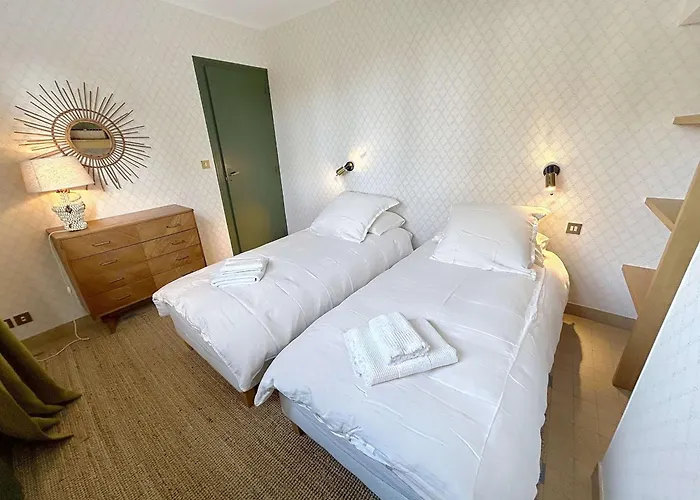 Casa vacanze Maison D'exception à 80m De La Avec Accès Direct, Proche Commerces, Terrasse, Bbq, Wifi Inclus - Fr-1-361-375 Jullouville-les-Pins